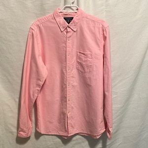 American Eagle pink men's long sleeve button down shirt